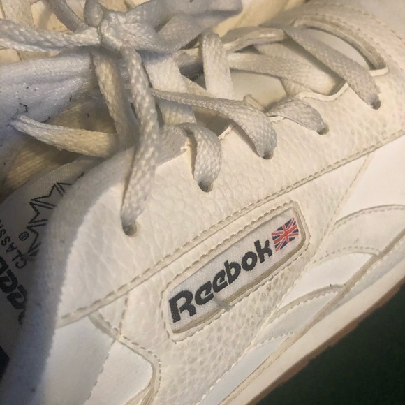 Reebok Renaissance Sneakers EUC - Picture 5 of 8